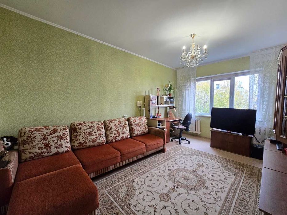 Продам 4-комнатную квартиру Орбита 2