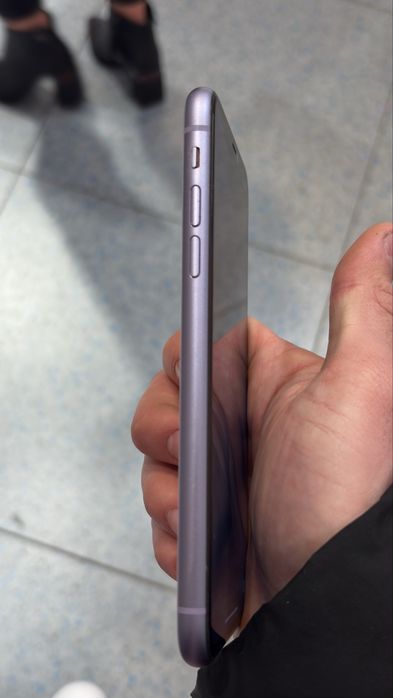 Vând/schimb iPhone 11 Purple