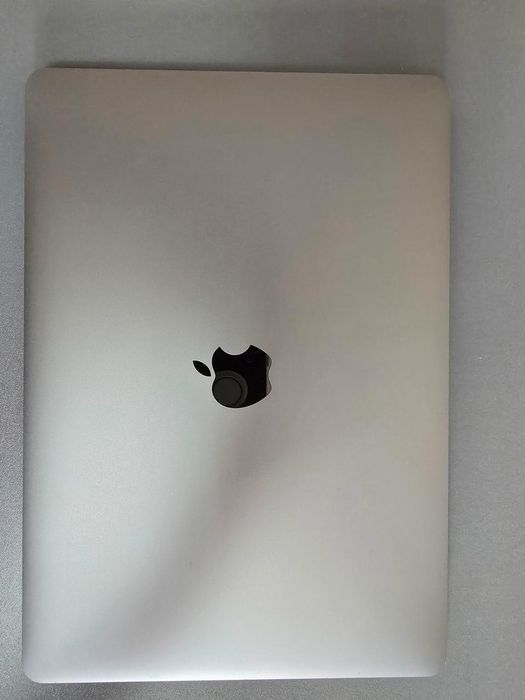 MacBook Air M1 2020 с ру раскладкой