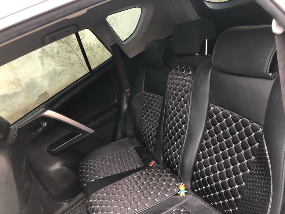 Продам срочно Toyota RAV 4