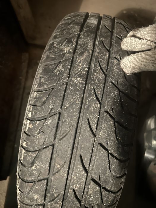 Anvelope varǎ 195/65/ R15