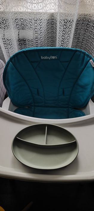 Продаем детский стульчик babyton