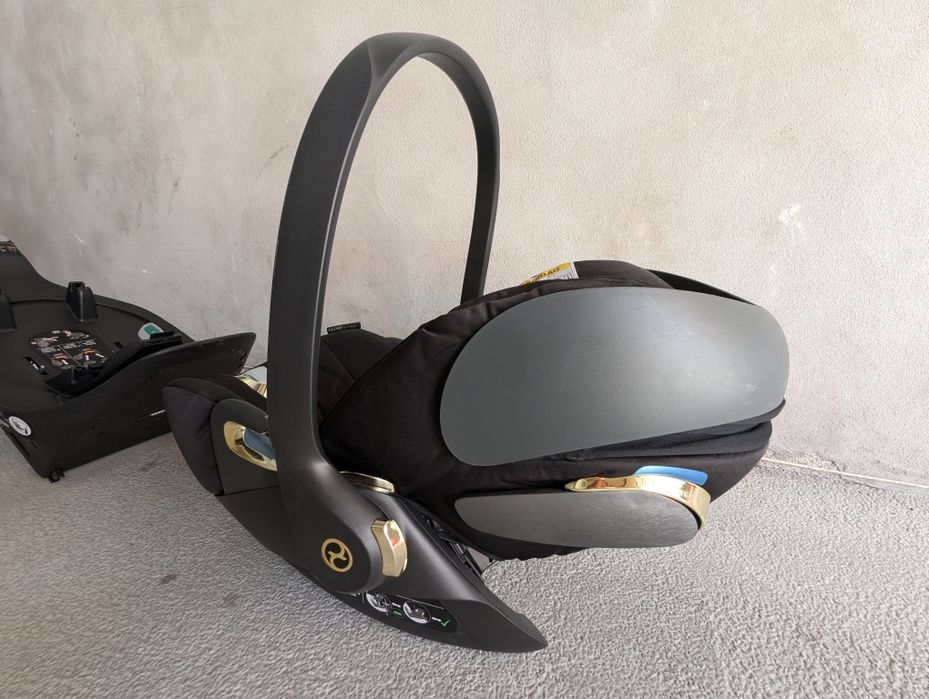 Стол за кола Cybex Cloud Z i-size Jeremy Scott Wings + база
