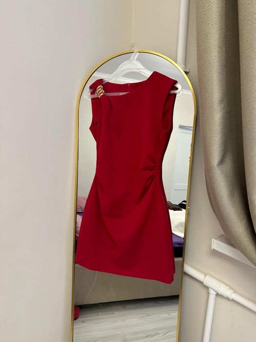 Продам платья , пиджак