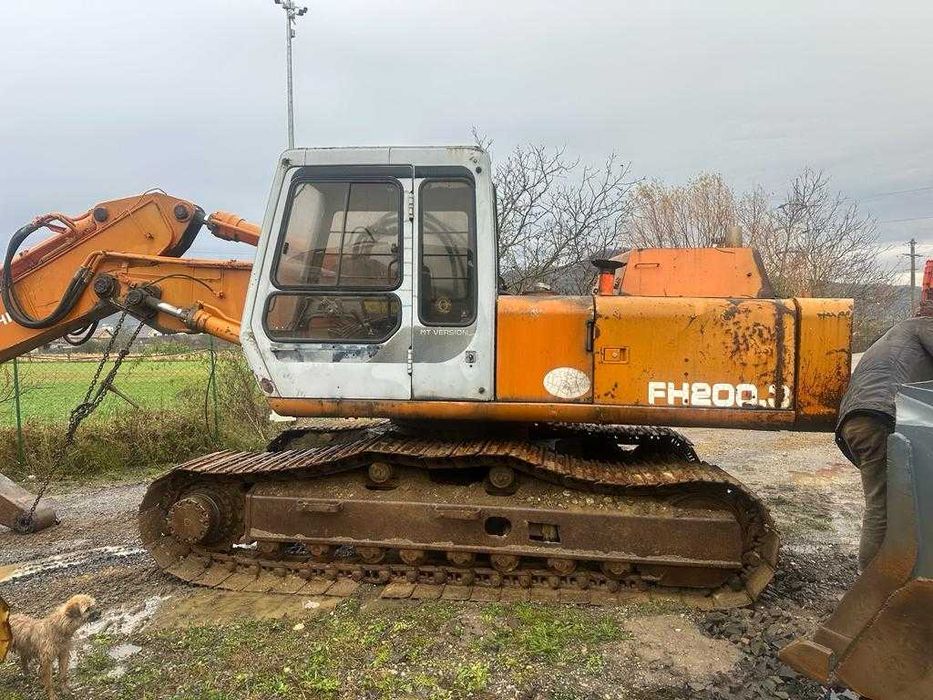 Dezmembrez excavator Fiat Hitachi FH200.3-piese de schimb Fiat Hitachi