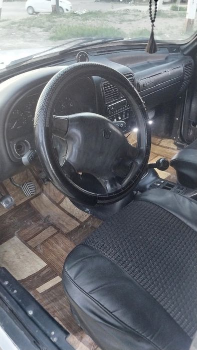 Vaz 3110 сотилади