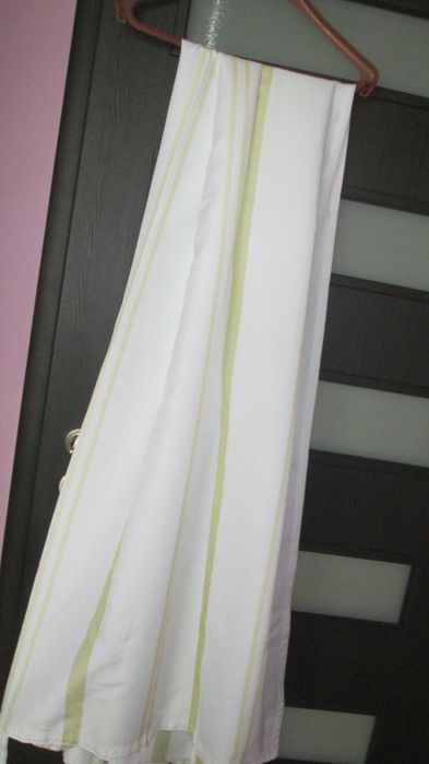 2  draperii albe elegante