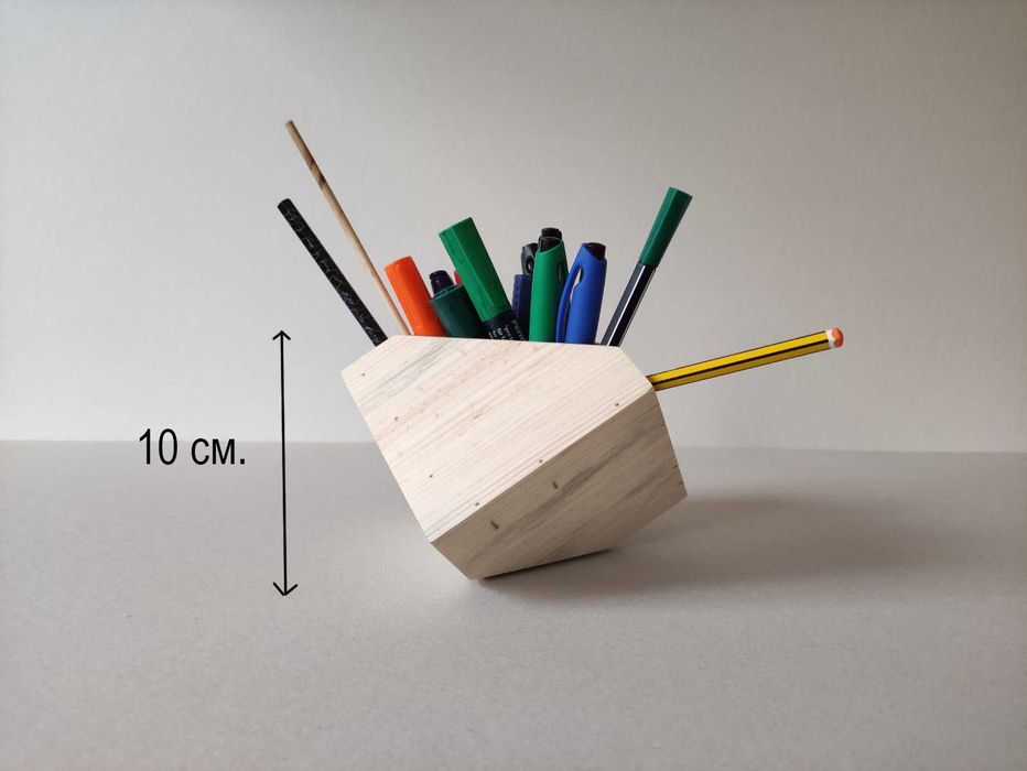 Моливник от дърво ръчна изработка