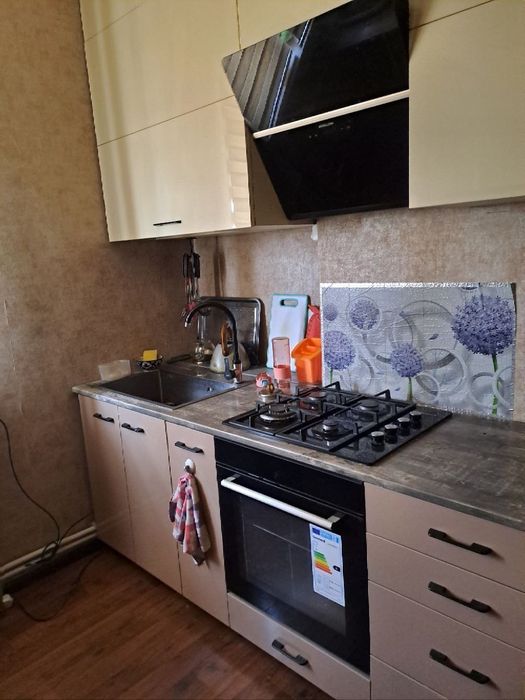 Сергели м.Строитель(Курувчи) 2/2/8 ,дом 64м²,квартира с ремонтом