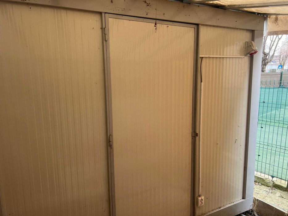 Vand container modular pentru activitate comerciala