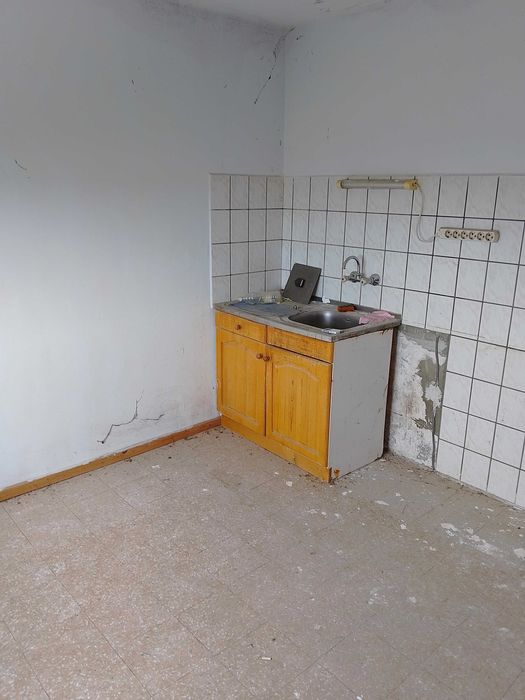 Продава се Едностаен апартамент в Разград, Житница - 35 кв.м за 1166 €/кв.м - Снимка #3