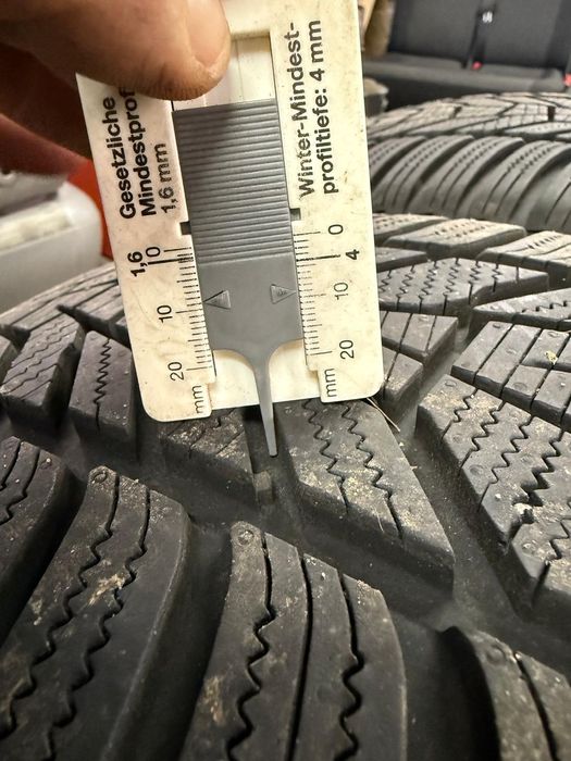 Anvelope 245 40 19 Hankook iarna 2024 ca Noi