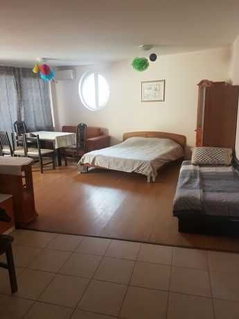 Дава се под наем Тристаен апартамент в Бургас, Сарафово - 80 кв.м за 142.8 € - Снимка #2