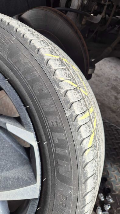 Продавам 4 броя летни гуми втора ръка Michelin Primacy 4 235/55/R19