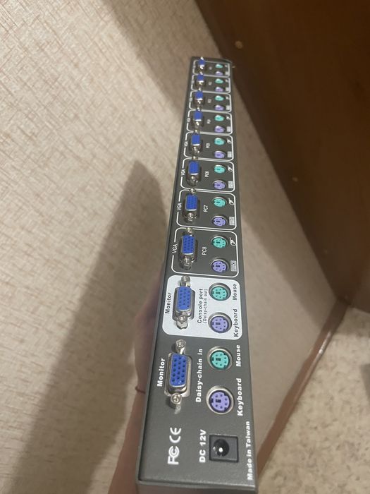 Kvm концентратор vga