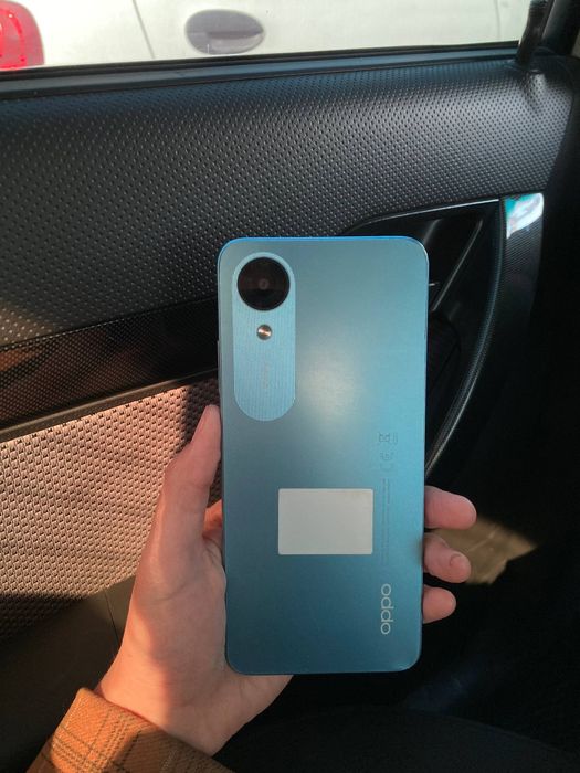 Iphone oppo noveu Telefon sotiladi