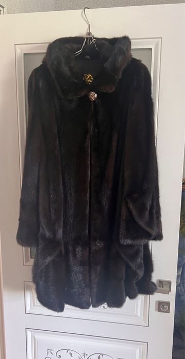 Продам женские вещи в отличном состоянии.