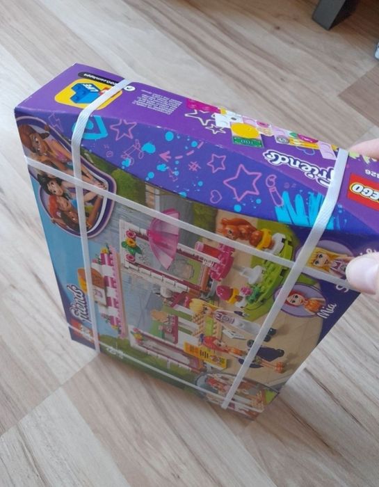 LEGO Friends  nou sigilat - Cafeneaua parcului Heartlake City 41426