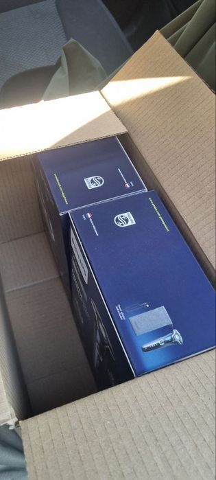 - электробритва Philips S5885/10 черная, синяя