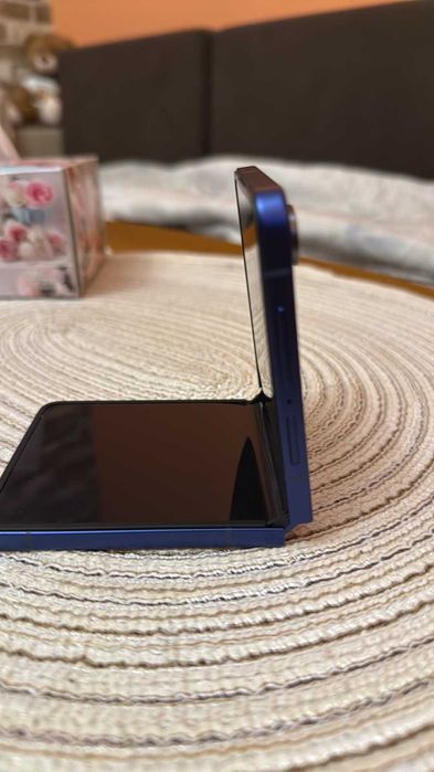 Samsung Galaxy Z Flip7 5G