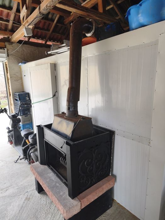 Френска чугунена камина