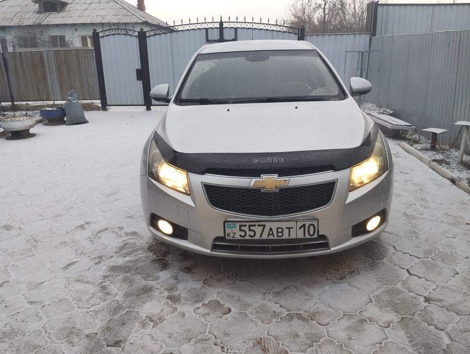 Шевроле Круз 2012