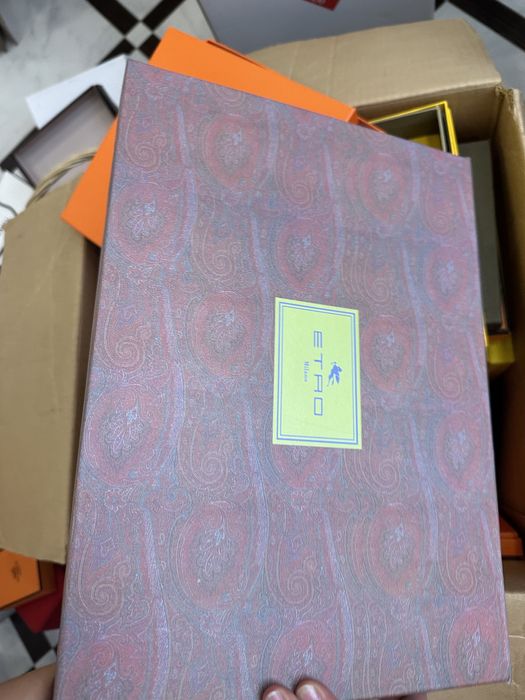 Большое количество упаковки