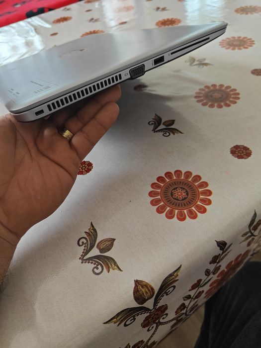 Oferta!!! HP elitebook 850 G4 i7 7th RAM 8 GB Ssd 512 display FHD 15'6