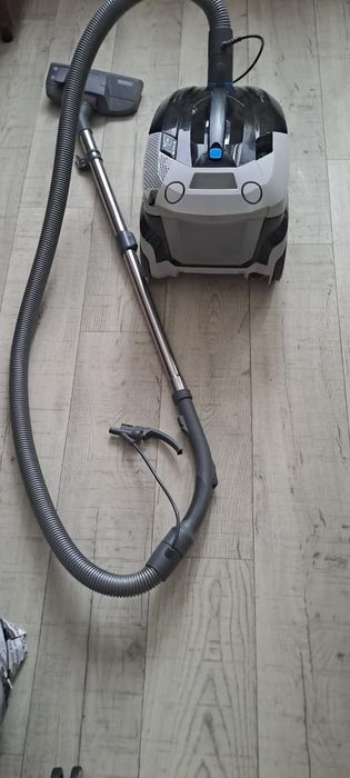 Пылесос   Томос Германия