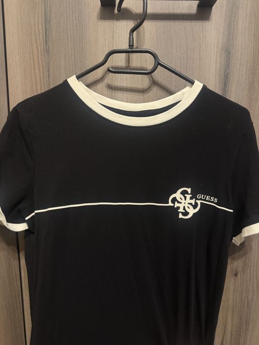 Лот От Дамски тениски Guess,Nike,Calvin Klein,Emporio Armani,Adidas