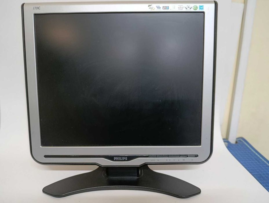 Продавам компютър HP, принтер HP и монитори