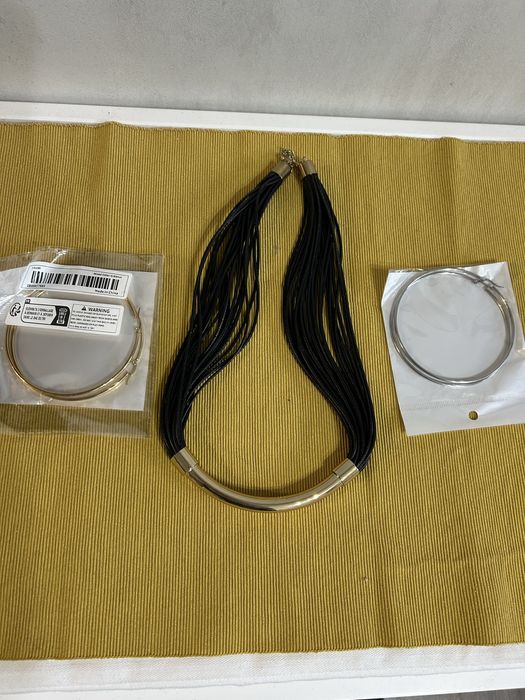 Ефектно и стилно Колие