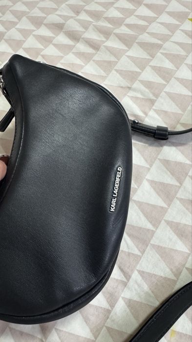 Karl Lagerfeld чанта