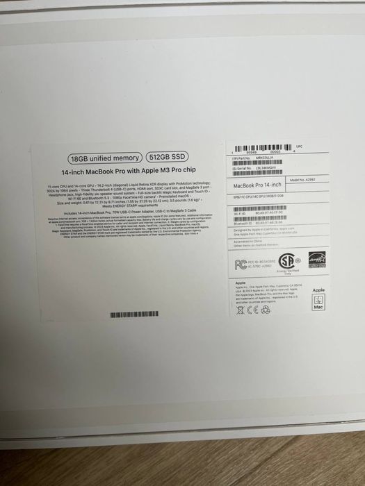 Apple MacBook Pro 14 / 2023 / 14.2" / 18 Гб / SSD 512 Гб