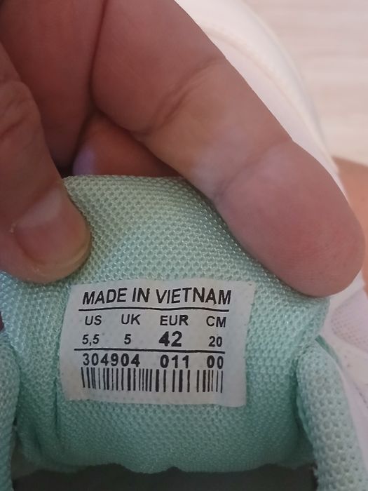 Маратонки NIKE Намаление
