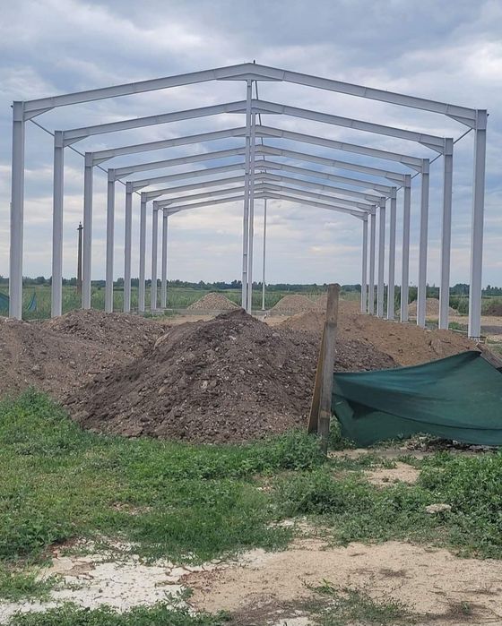 Vând hala metalica 10x20 din profile cu pane pe acoperis la pret corect