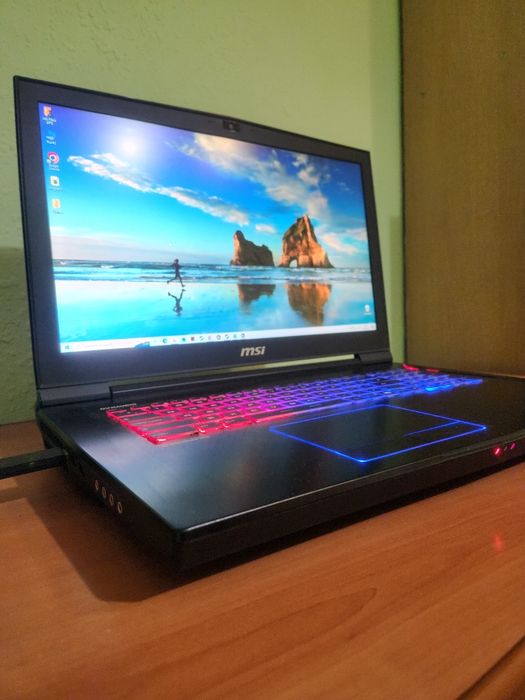 MSI TITAN gt73 _