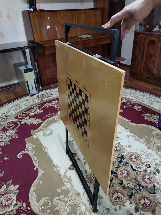 Стол,  раскладной, с шахматной доской