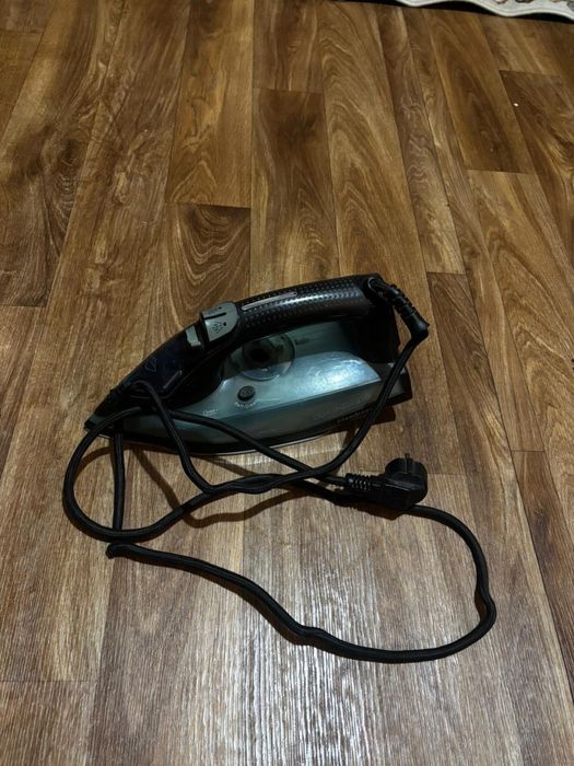 Телефизор Панасоник утюк