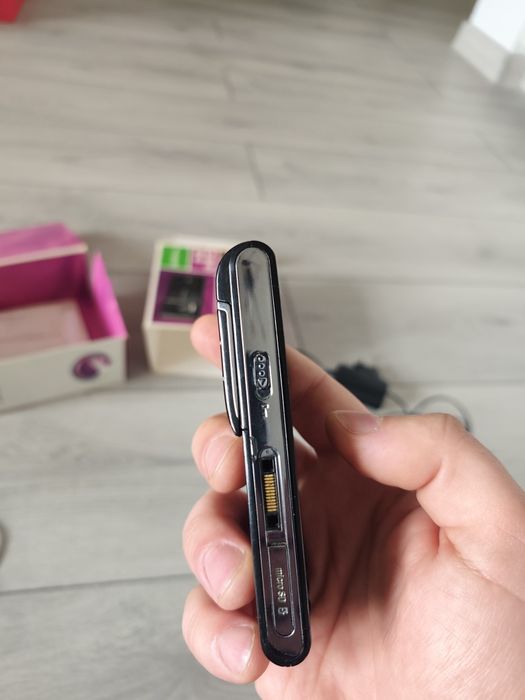 Sony Ericsson Satio U1i