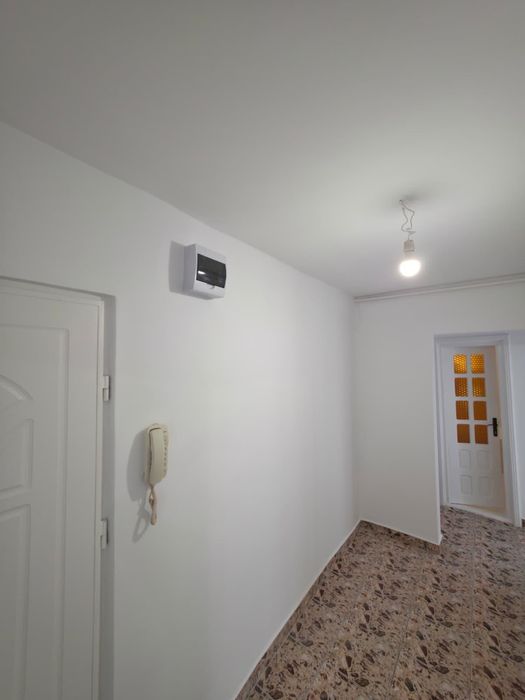 OPORTUNITATE! 2 camere decomandat zona De Sus