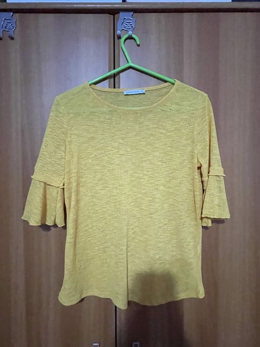 Diverse bluze Stradivarius alba LcWaikiki galbena top floricele S