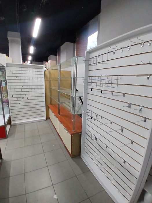 Продам торговое оборудование