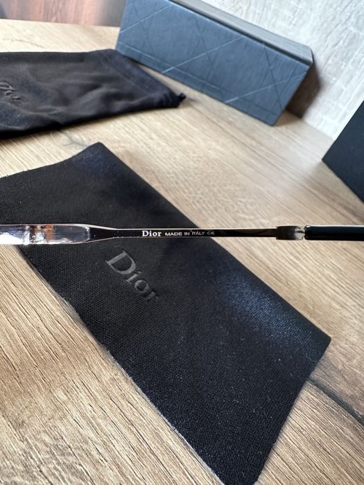 Ochelari de soare Dior, Noi!