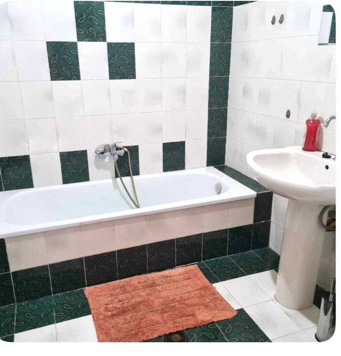 Продава апартамент - етаж от къща  с площ 70 м2 в Аспровалта, Гърция