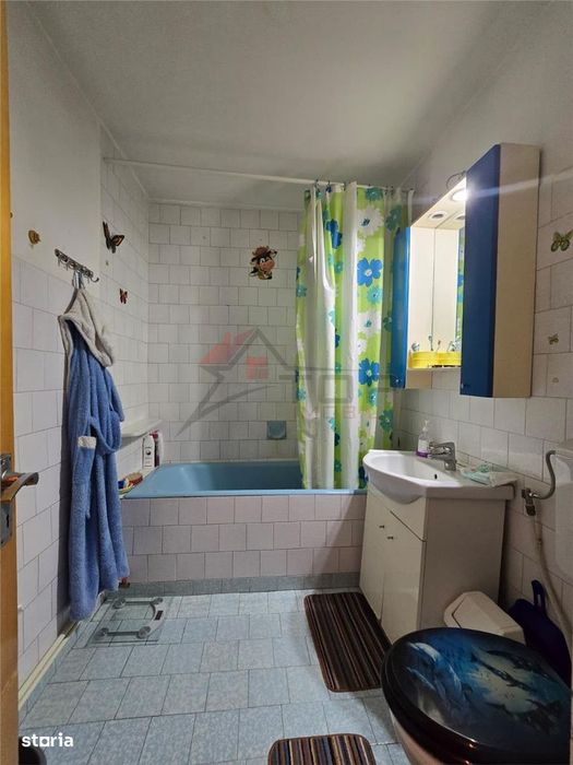 Nicolina - Belvedere, 2 camere decomandat 53mp, liber