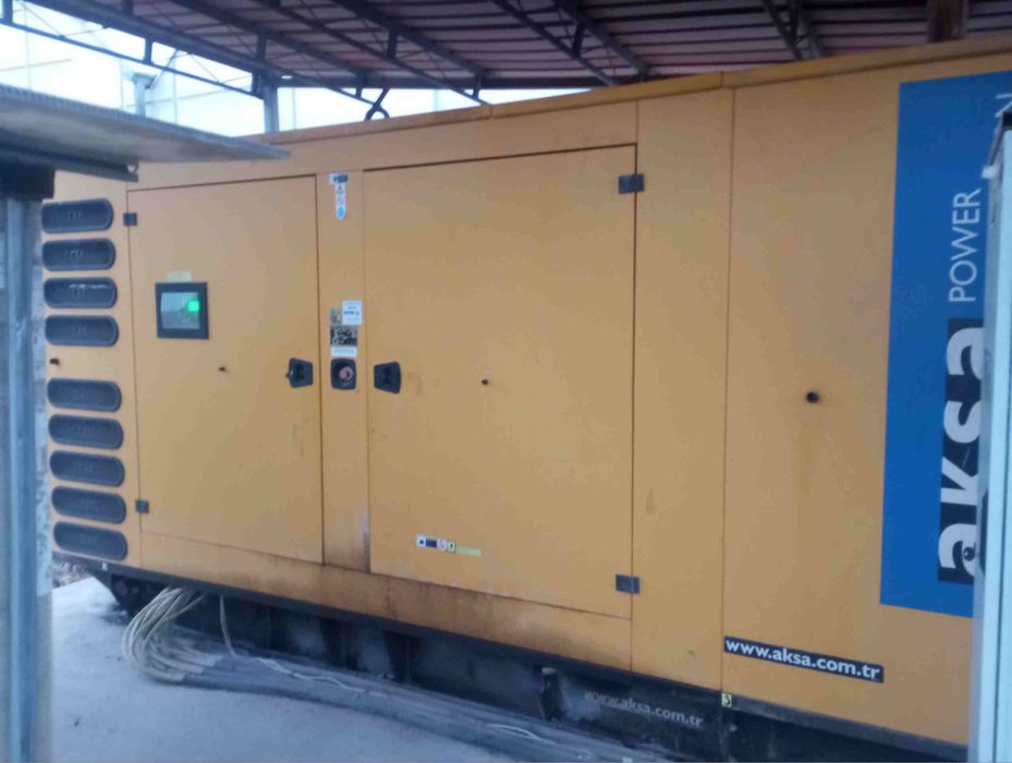 Generator sotiladi