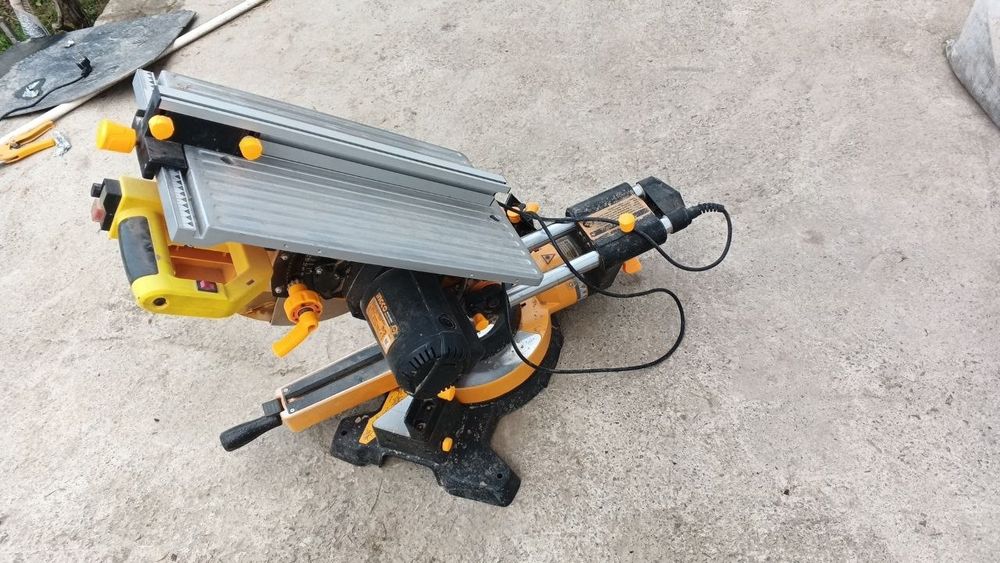 Тороцовочная пила Ingco