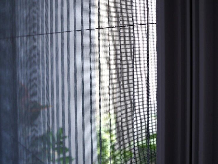 Ремонт окон и регулировка танировка окон витраж  откосы и подголовники