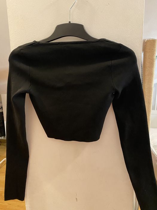 Top negru Zara, croială mulată, mărimea S/XS – nou